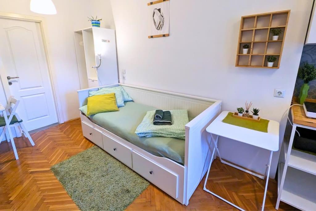 Cozy Ensuite Room In Zagreb Center 외부 사진